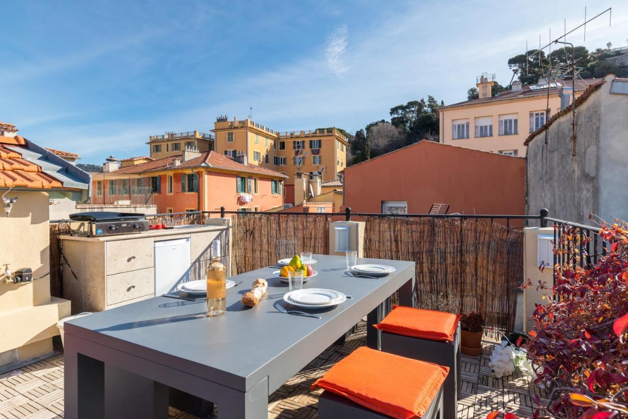 Le Château - THE MOST BEAUTIFUL SIGHT IN OLD TOWN, private terrace Nisa Exterior foto