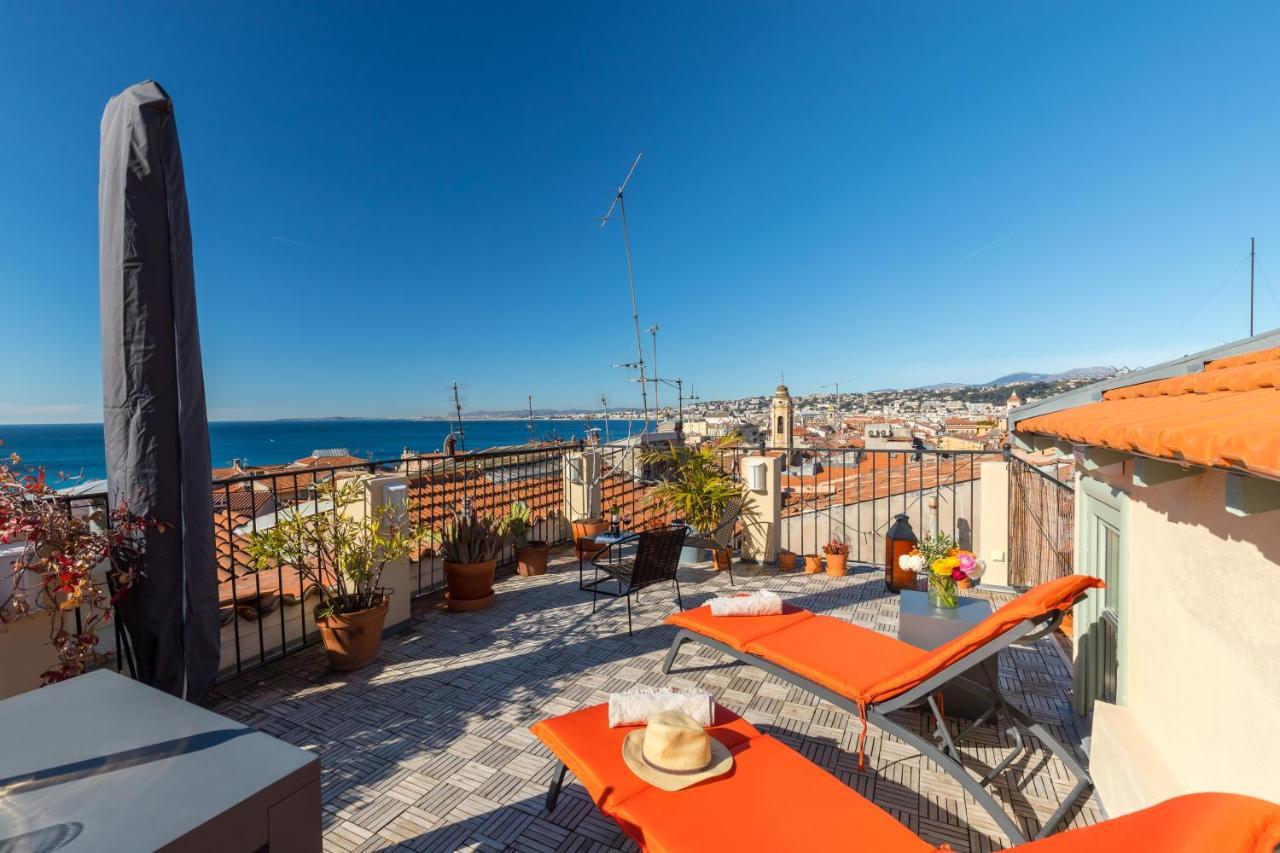 Le Château - THE MOST BEAUTIFUL SIGHT IN OLD TOWN, private terrace Nisa Exterior foto