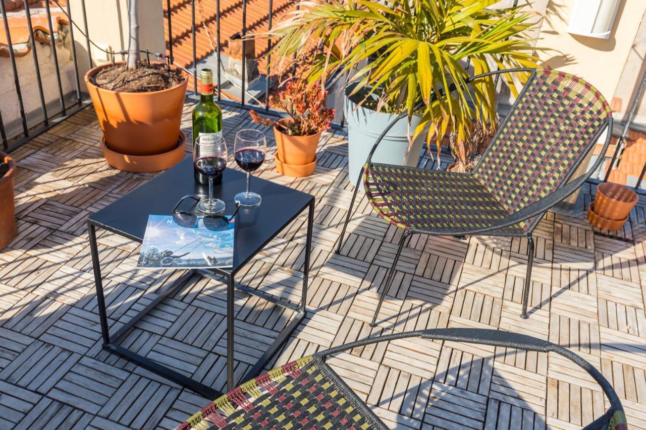 Le Château - THE MOST BEAUTIFUL SIGHT IN OLD TOWN, private terrace Nisa Exterior foto